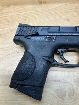 SMITH & WESSON M&P 40c .40 S&W - 2 of 3
