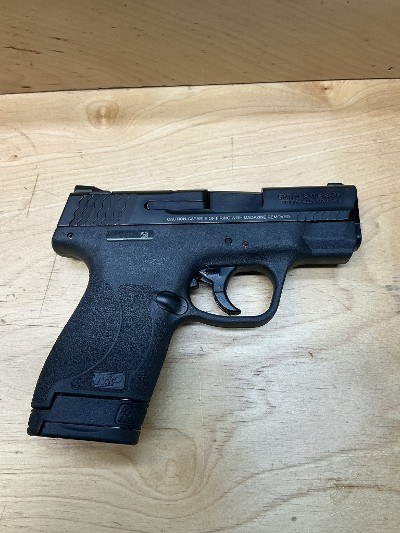 SMITH & WESSON M&P40 SHIELD M2.0 .40 S&W - Image 1 of 3