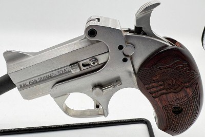 BOND ARMS PATRIOT .45 colt / .410 - Image 1 of 3