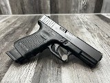 GLOCK 23 GEN 4 40 Smith & Wesson - 2 of 3