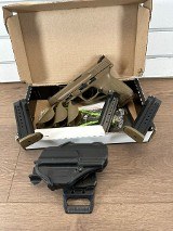 SMITH & WESSON 11989 M&P 2.0 FDE 9MM LUGER (9x19 PARA) - 1 of 3