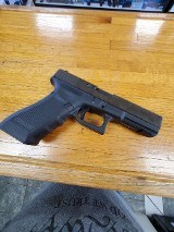GLOCK G17 GEN 4 9MM LUGER (9X19 PARA) - 2 of 3