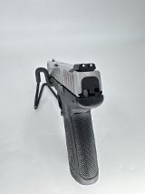 SMITH & WESSON SD40VE 40 Smith & Wesson - Image 3 of 3