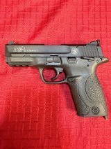 SMITH & WESSON M&P 22 COMPACT .22 LR - Image 2 of 3