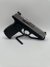 SMITH & WESSON SD40 VE .40 S&W - Image 2 of 3