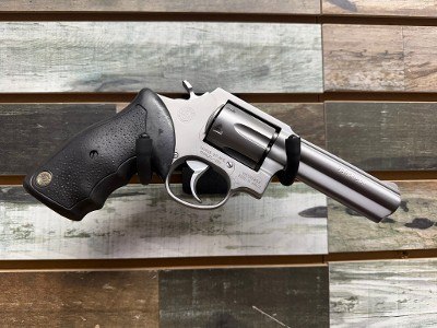 TAURUS 82S .38 SPL - Image 1 of 3