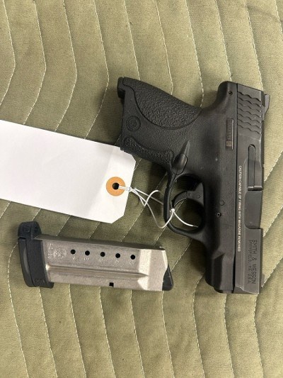 SMITH & WESSON M&P SHIELD 40 M2.0 (11812) 40 Smith & Wesson - Image 2 of 2