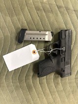 SMITH & WESSON M&P SHIELD 40 M2.0 (11812) 40 Smith & Wesson - Image 1 of 2