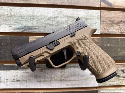 WILSON COMBAT P320 Carry 9MM LUGER (9x19 PARA) - Image 1 of 3
