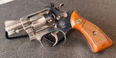 SMITH & WESSON MODEL 34-1 .22 LR - Image 1 of 3
