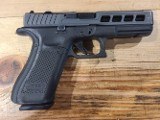 GLOCK 17 GEN 5 9MM LUGER (9x19 PARA) - Image 1 of 2