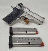 SMITH & WESSON 4013 .40 S&W - 1 of 3