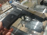 RUGER SR9C 9MM LUGER (9X19 PARA) - 1 of 2