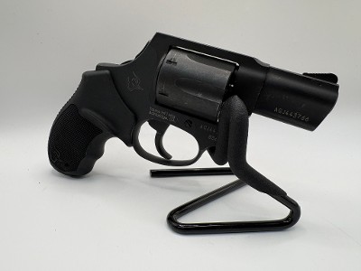 TAURUS MODEL 856 .38 SPL - Image 1 of 3