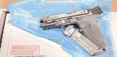 SMITH & WESSON BRAND NEW S&W MODEL SHIELD EZ M2.0 CHAMBERED IN .380 ACP .380 ACP - Image 2 of 2