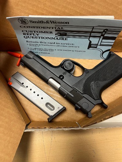 SMITH & WESSON 915 9MM LUGER (9x19 PARA) - Image 1 of 3