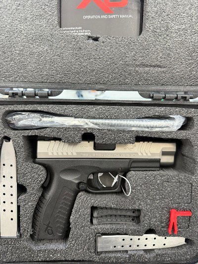 SPRINGFIELD ARMORY XD(M) .40 S&W - Image 1 of 2