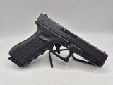 GLOCK G22 .40 CALIBER - 2 of 3
