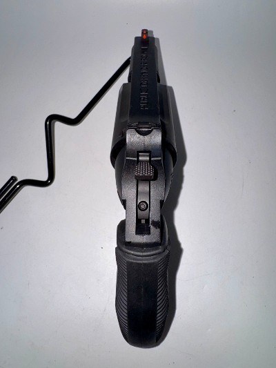 TAURUS THE JUDGE .45lc / .410 - Image 3 of 3