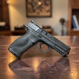 SMITH & WESSON M&P 40 40 Smith & Wesson - 1 of 2