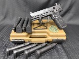 FN 502 MRD [BLK] .22 LR - 1 of 3