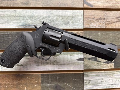TAURUS TAURUS RAGING HUNTER .44 MAGNUM - Image 1 of 3