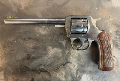 H&R 922 .22 LR - Image 1 of 2