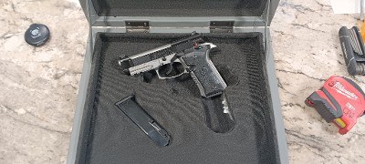 BERETTA 80X CHEETAH [GRY] .380 ACP - Image 1 of 3