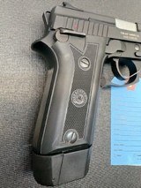 TAURUS pt940 .40 S&W - 2 of 3