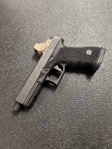 GLOCK G17 GEN4 MOS 9MM LUGER (9x19 PARA) - 1 of 3
