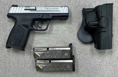 SMITH & WESSON SD40 VE .40 S&W - Image 3 of 3
