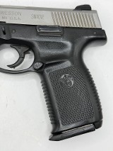 SMITH & WESSON SW40VE .40 S&W - 3 of 3