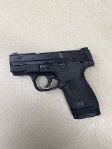 SMITH & WESSON M&P40 SHIELD M2.0 (11812) 40 Smith & Wesson - 3 of 3