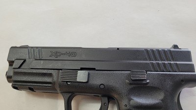 SPRINGFIELD ARMORY XD-40 .40 S&W - Image 2 of 3