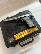 BROWNING Buck Mark .22 LR - Image 2 of 3