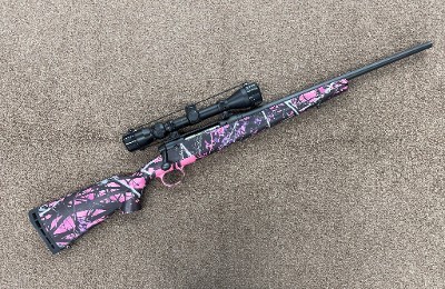 SAVAGE ARMS Axis Muddy Girl .243 WIN - Image 1 of 3