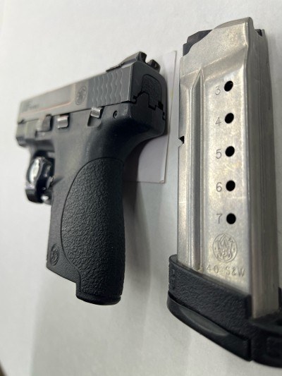 SMITH & WESSON M&P 40 SHIELD .40 S&W - Image 3 of 3