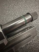 HECKLER & KOCH USP .45 ACP - 8 of 12