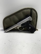 SMITH & WESSON SW22 VICTORY .22 LR - 1 of 6