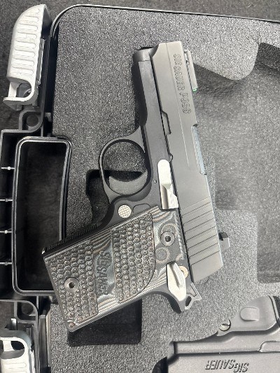 SIG SAUER P938 HOGUE GRIPS 9MM LUGER (9X19 PARA) - Image 3 of 6