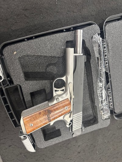SIG SAUER 1911 STX FULL-SIZE .45 ACP - Image 6 of 6