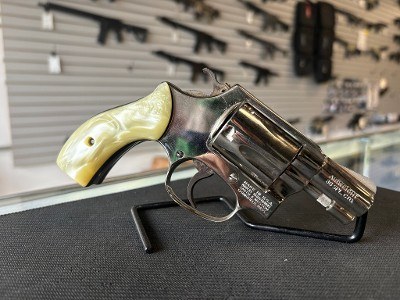SMITH & WESSON MODEL 37 .38 SPL - Image 2 of 2