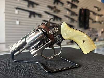 SMITH & WESSON MODEL 37 .38 SPL - Image 1 of 2