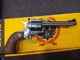 RUGER NEW MODEL SINGLE-SIX CONVERTIBLE .22 LR/.22 WMR - Image 9 of 9