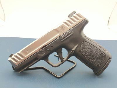 SMITH & WESSON SD9 2.0 9MM LUGER (9x19 PARA) - Image 1 of 4