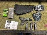 HECKLER & KOCH USP 45 .45 ACP - Image 1 of 9