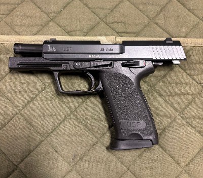 HECKLER & KOCH USP 45 .45 ACP - Image 3 of 9