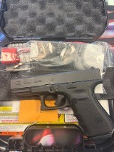 GLOCK 23 GEN 4 .40 S&W - 1 of 4