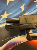 GLOCK 23 GEN 4 .40 S&W - 3 of 4