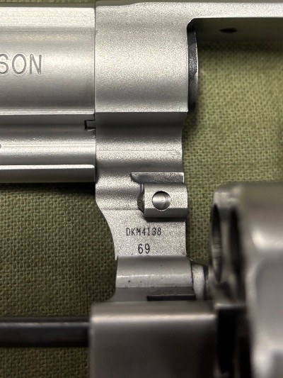SMITH & WESSON 69 COMBAT MAGNUM .44 MAGNUM - Image 4 of 6